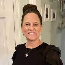 Amy Bednarz (@amybbednarz)