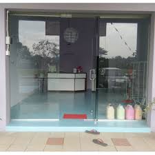 Memasang dinding bata biasanya dilakukan oleh tukang batu, hal ini wajar mengingat tidak semua orang bisa melakukan pemasangan bata dengan baik dan benar. Dinding Kaca Kalis Pecah L 12mm Tebal Services Others On Carousell