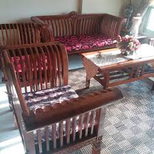 Buat ruang tamu rumah minimalis kamu jadi taman surga bagi tamu spesialmu dengan desain ini ! 30 Kursi Ruang Tamu Minimalis Sofa Kayu Jati Beserta Harga