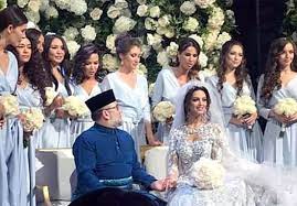 She is later seen dancing with her husband in a concert hall in moscow. Ex Miss Moscow 25 Marries 49 Year Old King Muhammad V After Converting To Islam Unilad
