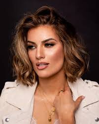 Danielle Paquin's Instagram, Twitter & Facebook