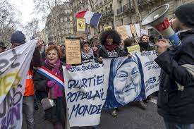 Je continue de partager des vidéos sur. Dans Les Quartiers Ca Fait 40 Ans Qu On Est Gilets Jaunes Radio Parleur