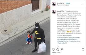 Gambar tema oleh michael elkan. Pakai Kostum Unik Saat Buang Sampah Ayah Dan Anak Ini Jadi Sorotan Hitekno Com