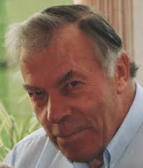 📷 **Peter Almond** **1928