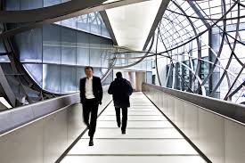 Die deutsche bank ag hat sich für ihre region, für ihre gemeinde, für ihren verein oder für sie persönlich schon einmal stark engagiert? Architektur Frankfurt Deutsche Bank Querformat Fotografie Achim Katzberg