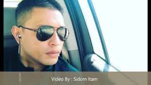 Kemudian si kakak menyibakkan selimut yang membalut tubuh adiknya, lalu terlihatlah paha dan bokongnya yang montok membuat si kakak menjadi semakin horny. Adi Putra Pelakon Alif Di Drama Sejadah Untuk Dia Youtube