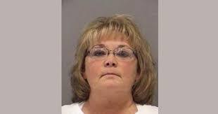 Doris Diggs's Instagram, Twitter & Facebook