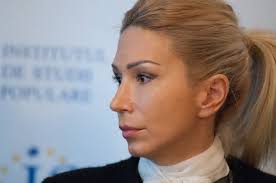Raluca turcan is a romanian politician. Portret De Politician Raluca Turcan PreÈ™edinte Interimar Al Pnl Q Magazine