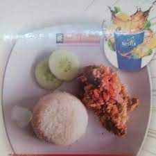 افضل حلاقة للشباب سودانين / الصلع قصات شعر رجالي ل. Sambal Roketchiken Geprekbensu Photo And Videos Eksistensi Menu Rocket Chicken Akan Kerenyahan Dan Kenikmatan Ayam Gorengnya Unpredictablefeeling S