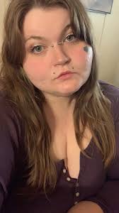 Yo If she got thick calf muscles it's cuz she be tiptoeing outta 🥷 cribs  at 2am 🤣