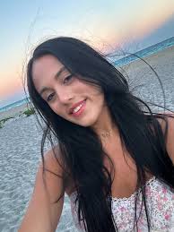 This semester I'm searching for a bestie, I will take the initiative to do  assignments and you're responsible for our lunch! Fendell campus