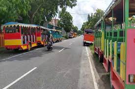 Gambar kedai runcit jalan raya kartun bandar bandar jalan kereta memandu rumah kedai runcit jalan raya kartun bandar raya png dan vektor untuk muat turun percuma. Polres Sukoharjo Larang Kereta Kelinci Beroperasi Di Jalan Raya Nekat Ditindak
