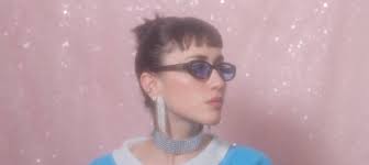 Paula Pera sigue escribiendo la historia del 'Nostalgia Pop' con nuevo  sencillo