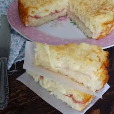 E' un metodo alternativo per cuocere il riso tipo gohan, con l'aggiunta di miele il riso si mantiene bene la consistenza trattenendo l'umidità e rimane buono anche quando si raffredda quindi è adatto per il bento. Torta Di Riso Con Farcitura Di Prosciutto Cotto E Formaggio Instamamme