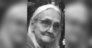 Dixie Grimes's Instagram, Twitter & Facebook