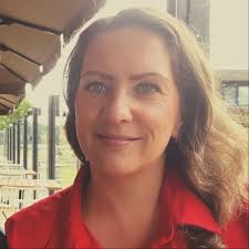 Zorgen voor een betere jeugdzorg', gaf ik als antwoord toen iemand mij  afgelopen week vroeg naar wat bij aanvang van mijn carrière de reden was om  de hulpverlening in te gaan. |