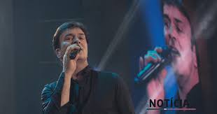 Fez sete concertos e duas sessões de autógrafos Tony Carreira Esgota Salao Preto E Prata Do Casino Estoril Em 10 Minutos Anoticia