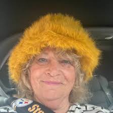 What are must-see activities in Sedona, Arizona that don't require hiking?