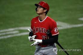 오타니 멀티홈런 시즌 21호.gif 62. 330ë§Œë‹¬ëŸ¬ Vs 250ë§Œë‹¬ëŸ¬ Mlb ì˜¤íƒ€ë‹ˆ ì—°ë´‰ ì¡°ì • ì‹ ì²­ ì—°í•©ë‰´ìŠ¤