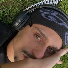 Ethan (@ethanlaraa) • Instagram photos and videos