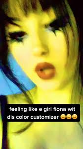 Fiona Shrek in Jeans