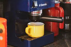 Delonghi coffee machine dinamica manuale digitale intuitext. Saeco Vs Delonghi Espresso Machines Which Is Better