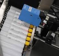 LAB8521F Pozioma etykieciarka do pojemników cylindrycznych.