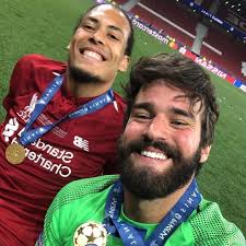 Trending images and videos related to liverpool! Virgil Van Dijk Reacts To Alisson S 9 Clean Sheets On Twitter Tribuna Com