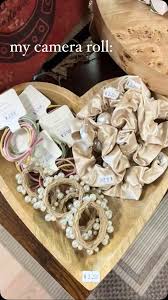 We are so happy to be hosting Becky Grinstead from Stonehurst Flower Farms  for a Basic Hydroponic Class. She will teach you how to force tulips in the  winter time for March