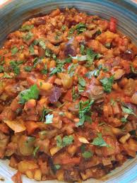 Une recette originale de la salade méchouia originaire des pays du maghreb. Zaalouk Salade Marocaine Froide Ou Chaude Mechouia
