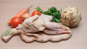 Mulai sebagai bahan makanan untuk manusia (ayam, sapi, dll), untuk bahan sandang (misal wol dari hewan berbulu seperti domba dan kambing) hingga sebagai. 5 Tanda Ayam Sudah Tak Layak Dimakan
