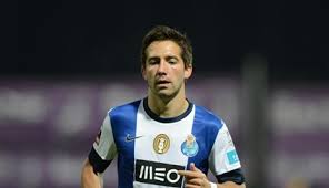 Este titulo é para estes adeptos e para os outros, que sempre estão ao nosso lado nos momentos bons e maus. Joao Moutinho Quer Voltar Ao Fc Porto Futebol Correio Da Manha
