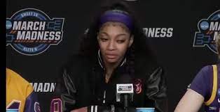 Teammates rush to defend Angel Reese after rare outburst of emotion as NCAA  career ends | Marca