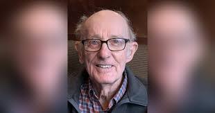 Earl Huggins's Instagram, Twitter & Facebook