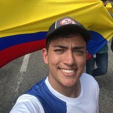 Brian Benavides (@brianbenavides)