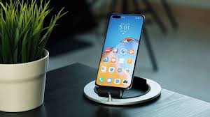 Although the latest huawei p40 series is quite famous for its powerful hardware and software, the missing of google play store makes the people change the mind and go with other oem models. Huawei P40 Pro Top Tech In A Very Shiny New Case Esquire Middle East