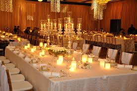 The Oak Room Was Beautifuly Decorated For Dhilushi And Sanjeev S Wedding Reception Cinnamon Grand Colombo Decor Table Decorations Table Settings