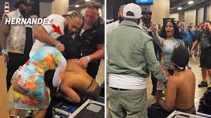 Joseline Hernandez Beats Up Big Lex Backstage at Mayweather Fight