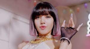 Awesome ultra hd wallpaper for desktop, iphone, pc, laptop. Lisa Pics On Twitter Lisa Blackpink Lisa Blackpink