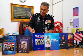 Jump to navigation jump to search. Muzium Pdrm Simpan Pusaka Sang Saka Biru Utusan Borneo Online