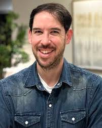 Ian Mullins's Instagram, Twitter & Facebook