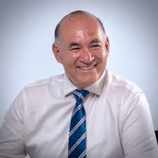 Efren Narvaez's Instagram, Twitter & Facebook