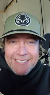 Photo by Kyle Knoth (@kyleknothsongs) · August 30, 2025