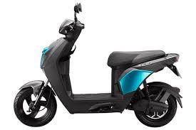 正面迎戰gogoro 光陽推出kymco cozy 電動車搶市 售價45 000 元起 motorbikes motorcycle riding