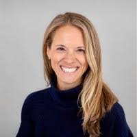 Ashley Epping's Instagram, Twitter & Facebook