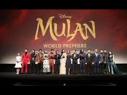 When she looks back, commander tung and his army have disappeared. Para Pemeran Film Mulan 2020 In Red Carpet Premiere Global Movie Youtube