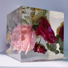 Read on for the best ways to preserve your bouquet and wedding flowers, from turning them into a paperweight to drying and framing them. 6 Ways To Preserve Your Wedding Flowers Dried Flowers Diy Bouquet Preservation Wedding Bouquet Preservation