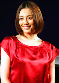 Visiting a good hairstylist on a regular basis is not enough for maintaining your hair healthy and good looking. 50 Trendy And Easy Asian Girls Hairstyles To Try