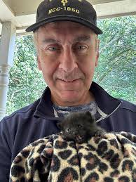 Like most days, I started off by doing some cat rescue work. After dropping  off two community cats for spay/neuter at 8am, I am off to try and save a 3  week