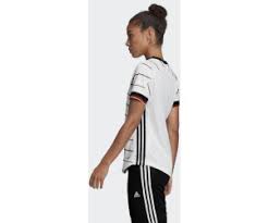 Dabei hat thomas müller nun die 25 wie in seinem verein, mats hummels bekommt die 5 wieder zurück. Adidas Deutschland Heimtrikot 2020 Damen Ab 20 00 Preisvergleich Bei Idealo De